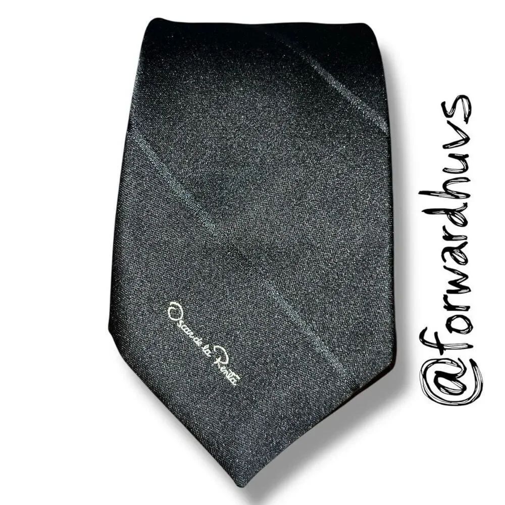 Oscar de la Renta Vintage Black Necktie – Elegant and Timeless
